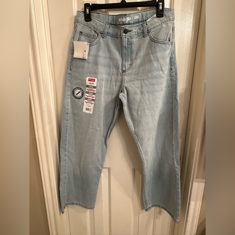 NWT Juniors Boys Wrangler jeans-loose fit